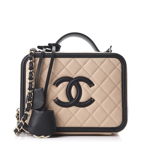 chanel caviar quilted medium cc filigree vanity case multicolor|Chanel Grey Quilted Caviar Medium CC Filigree Vanity Case .